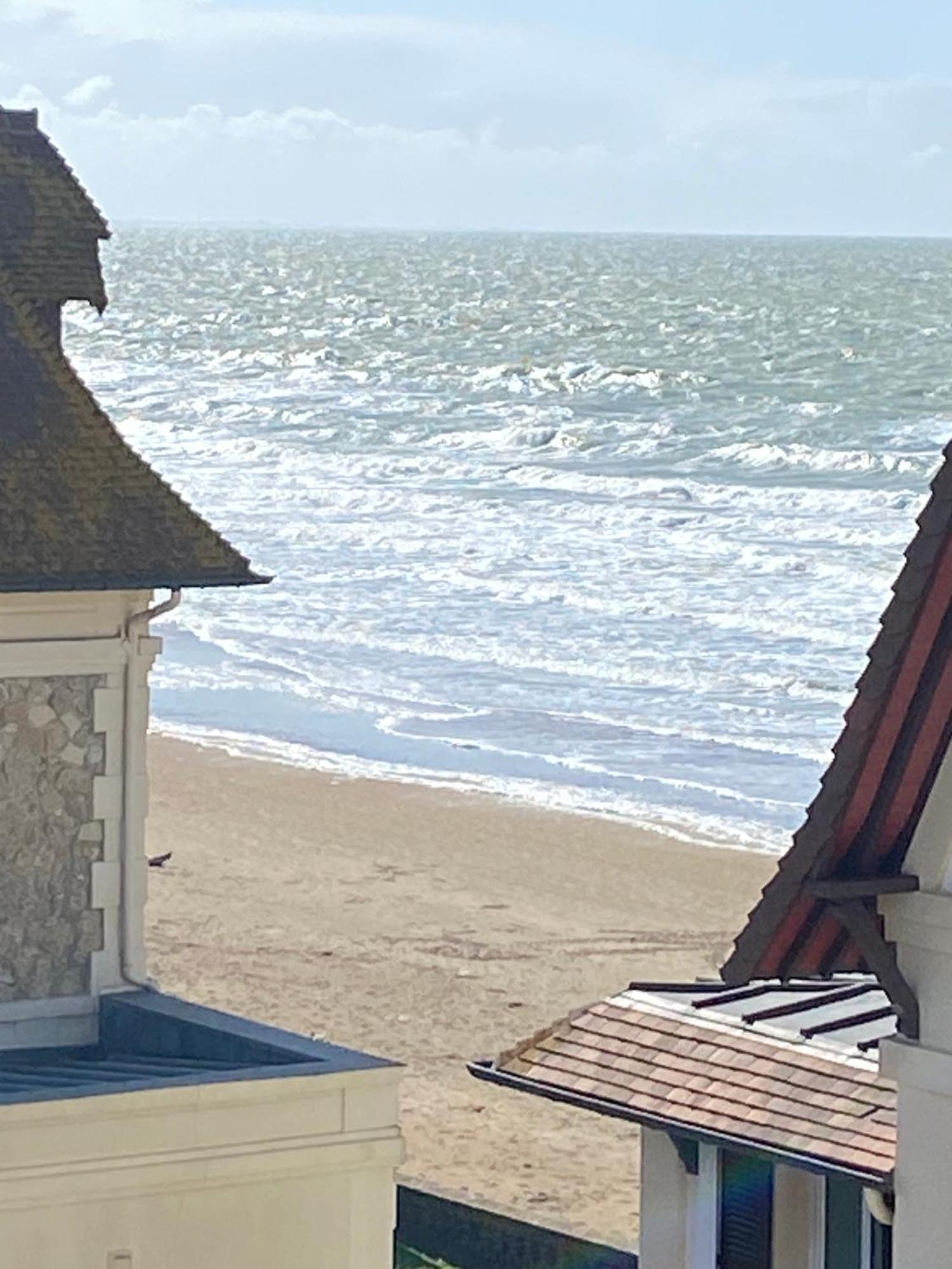 Beau Studio Au Bord De La Mer Blonville-sur-Mer Exterior photo